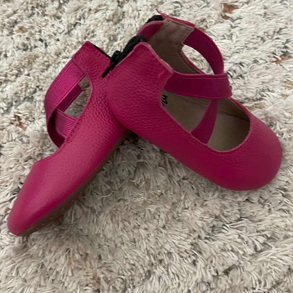 EUC hot pink monkey feet